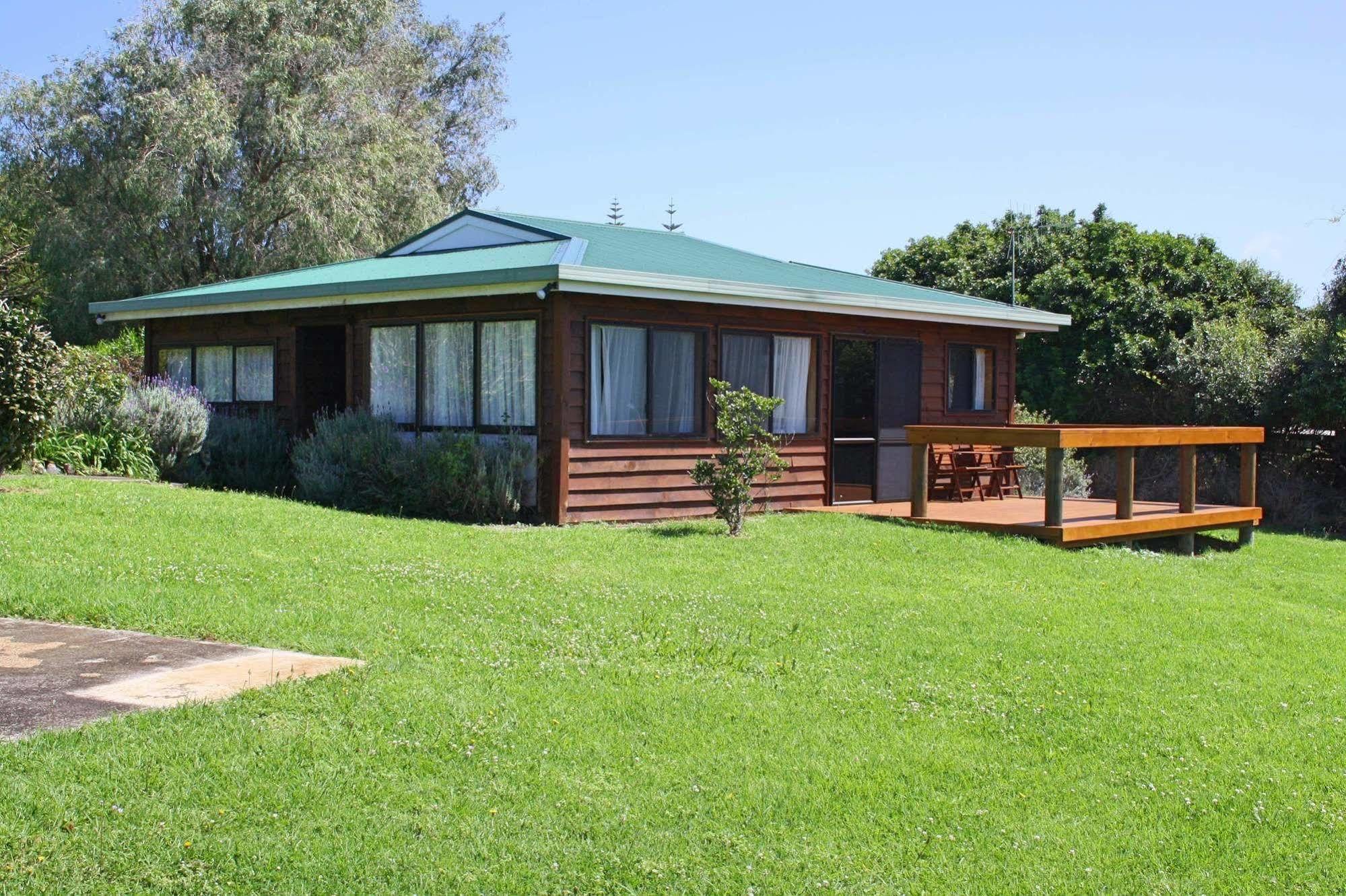 Отель Tau Gardens Norfolk Island Экстерьер фото