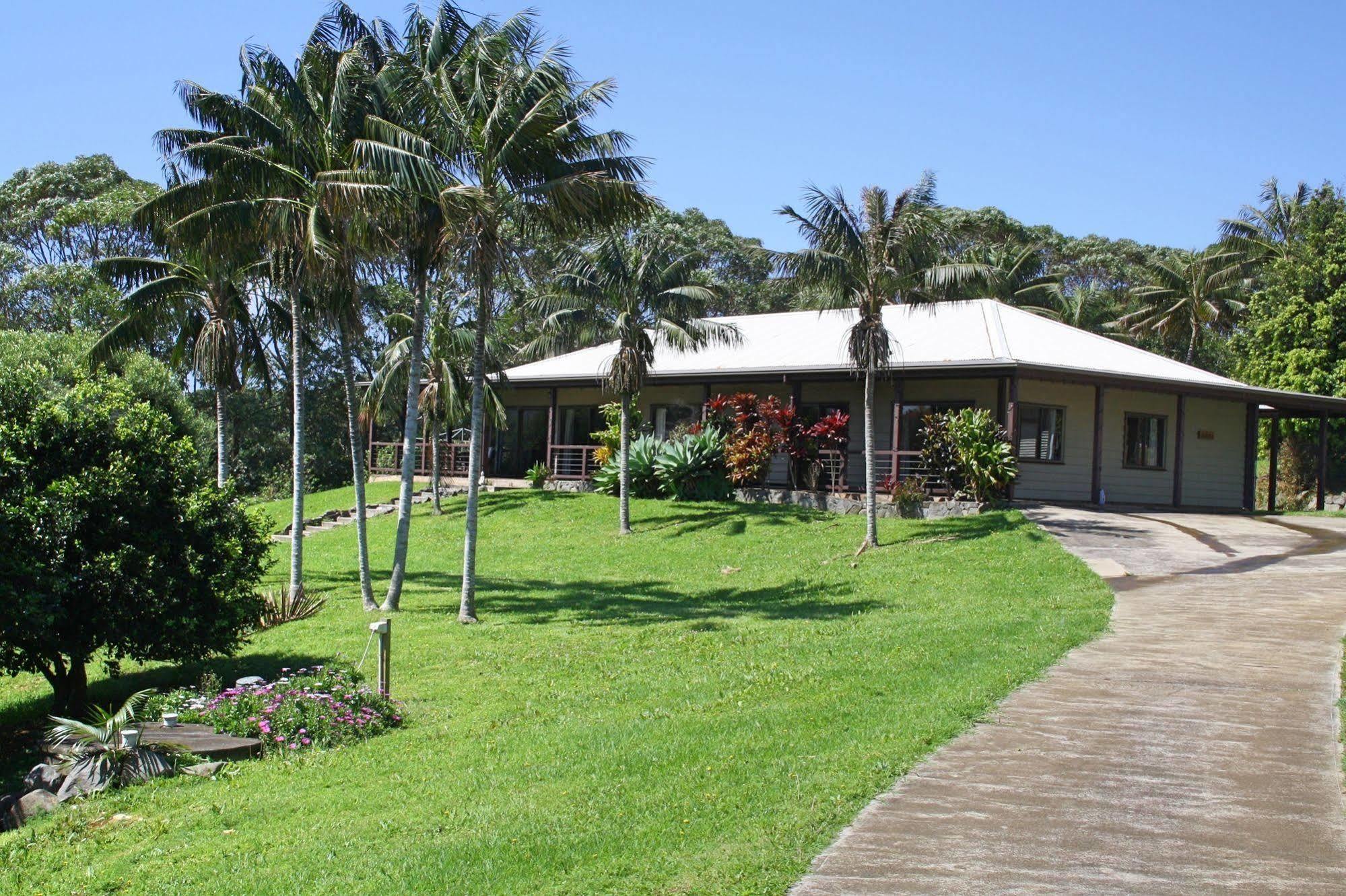 Отель Tau Gardens Norfolk Island Экстерьер фото